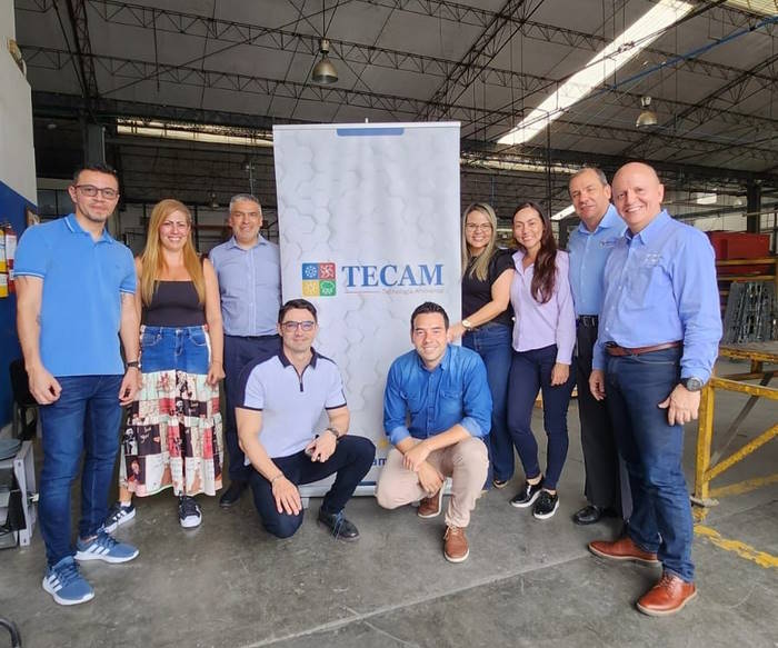 Visita a Tecam